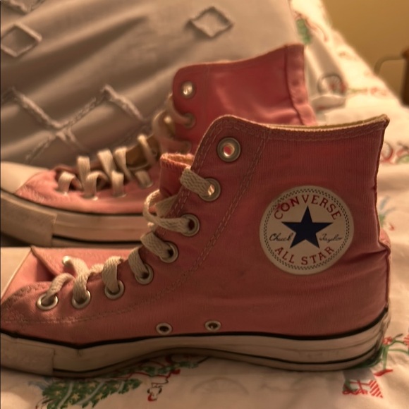 Pink Converse Women’s Size 9 - Picture 1 of 2